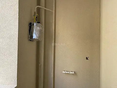 Satılır 2 otaqlı mənzil 83 m²