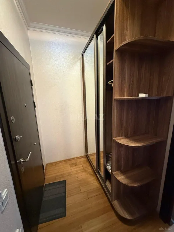 Kirayə verilir 2 otaqlı mənzil 70 m²