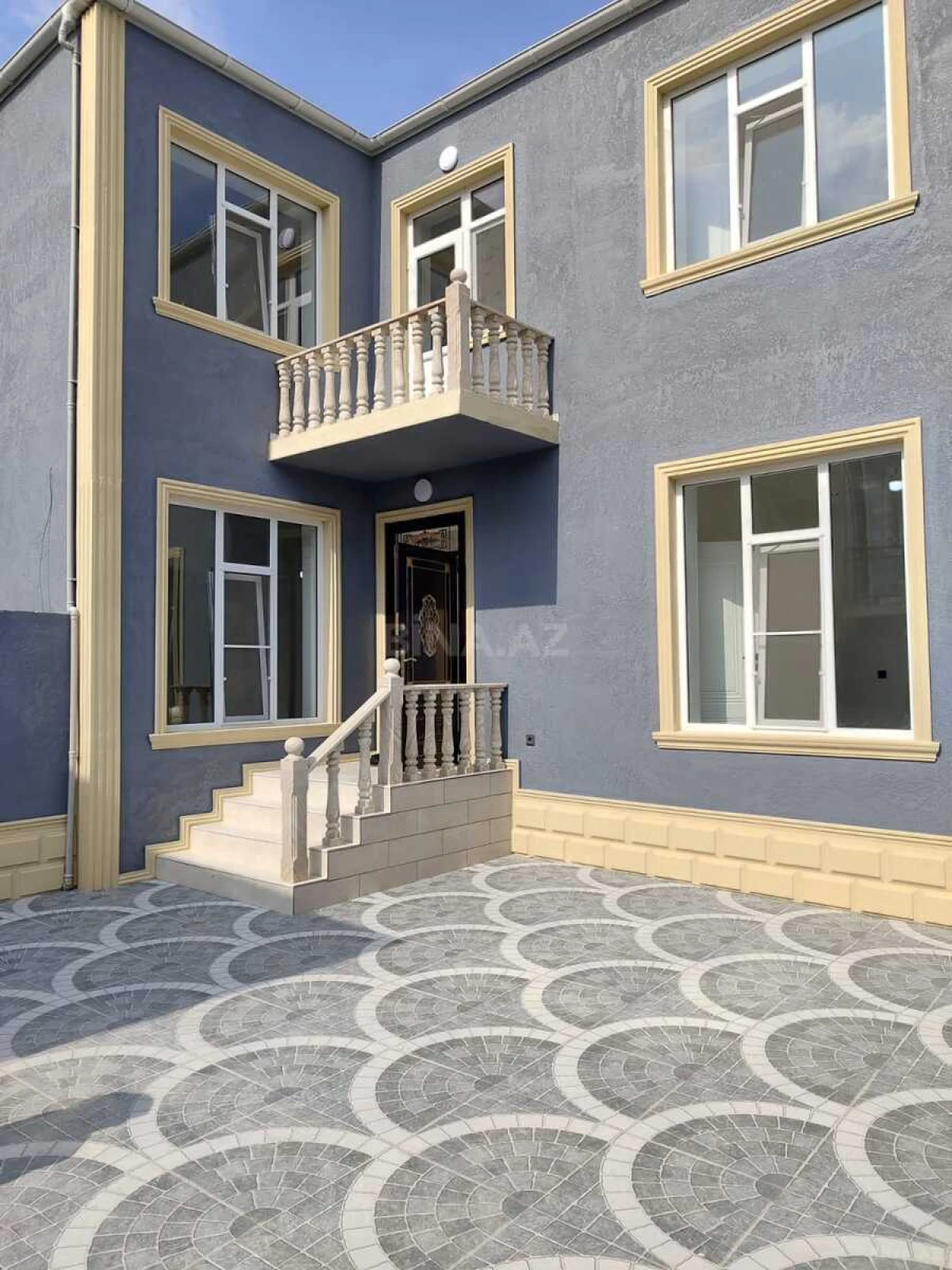 Satılır 4 otaqlı həyət evi 130 m²