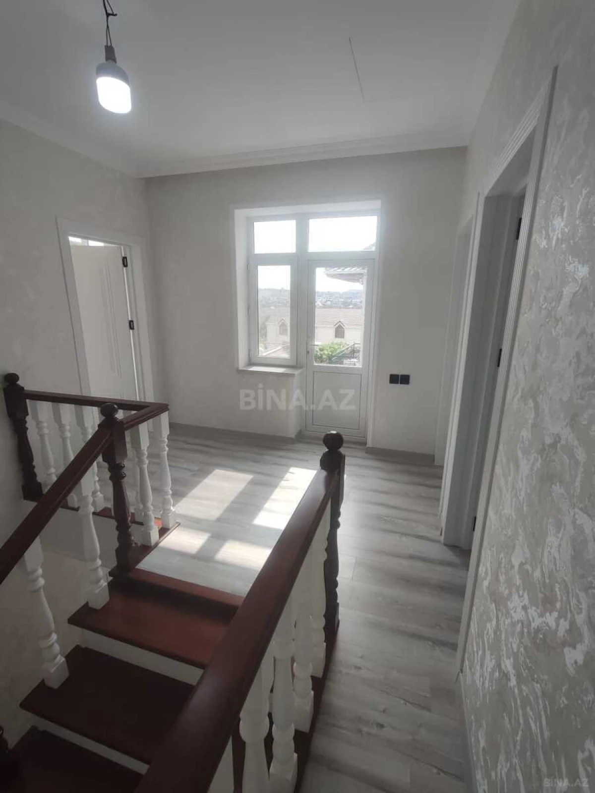 Satılır 4 otaqlı həyət evi 130 m²
