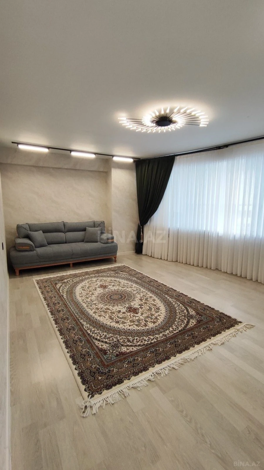 Satılır 3 otaqlı mənzil 82 m²