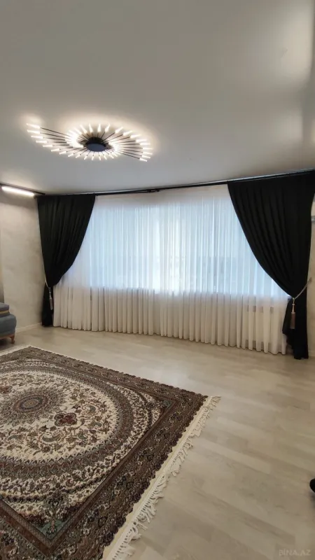 Satılır 3 otaqlı mənzil 82 m²