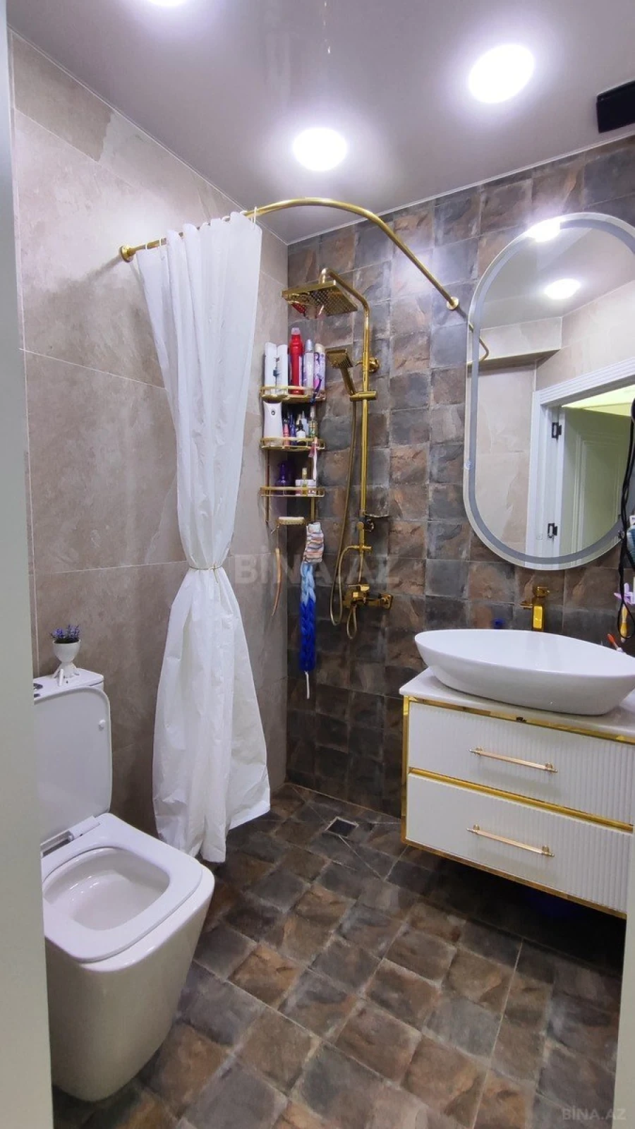 Satılır 3 otaqlı mənzil 82 m²