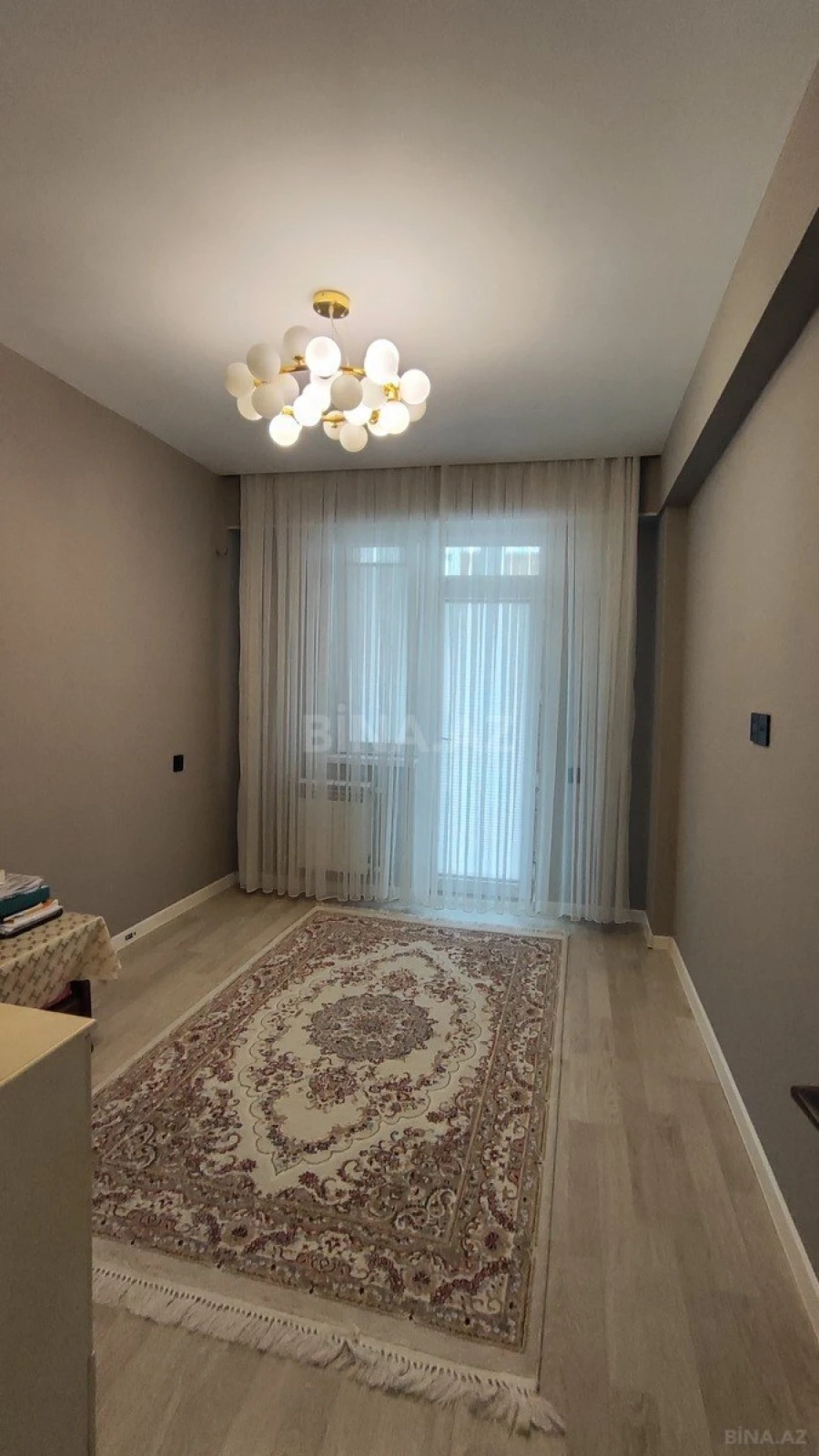Satılır 3 otaqlı mənzil 82 m²