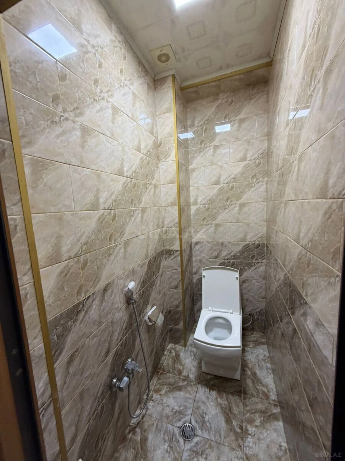 Satılır 3 otaqlı mənzil 73 m²