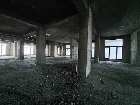 Satılır obyekt 1200 m²