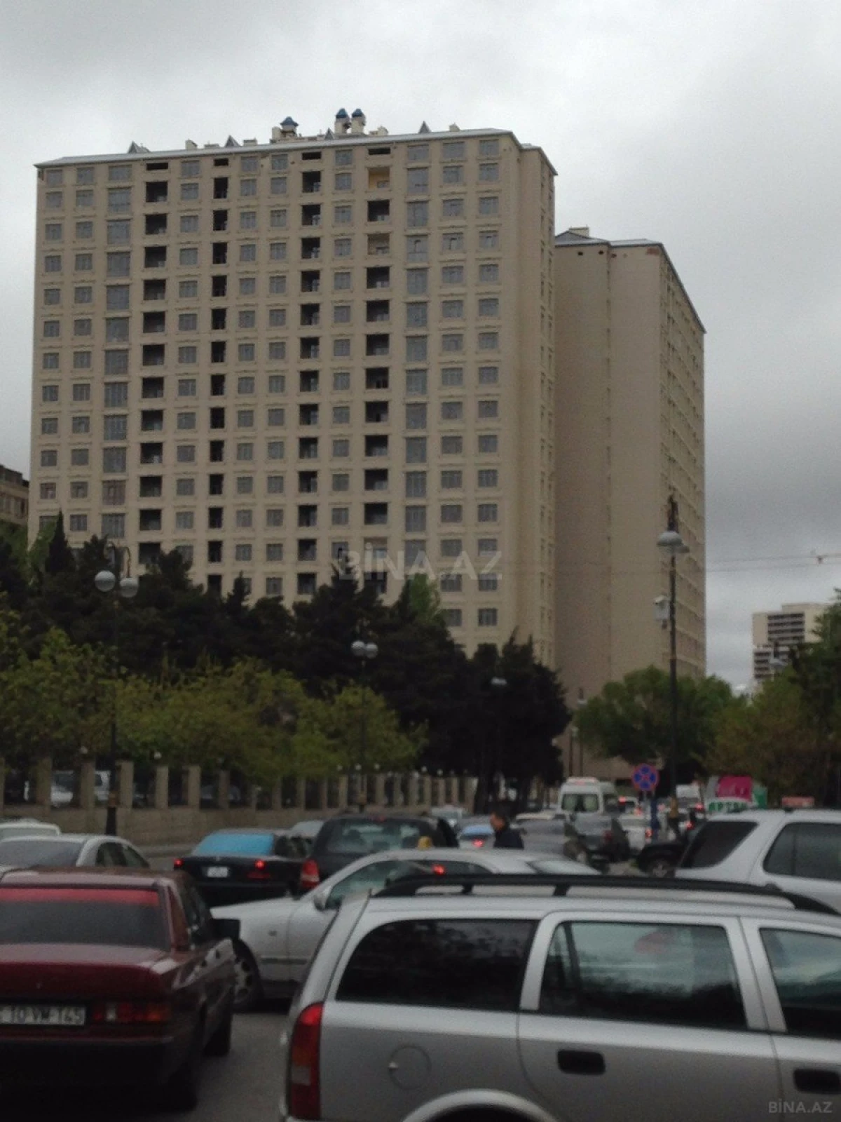 Satılır obyekt 1200 m²