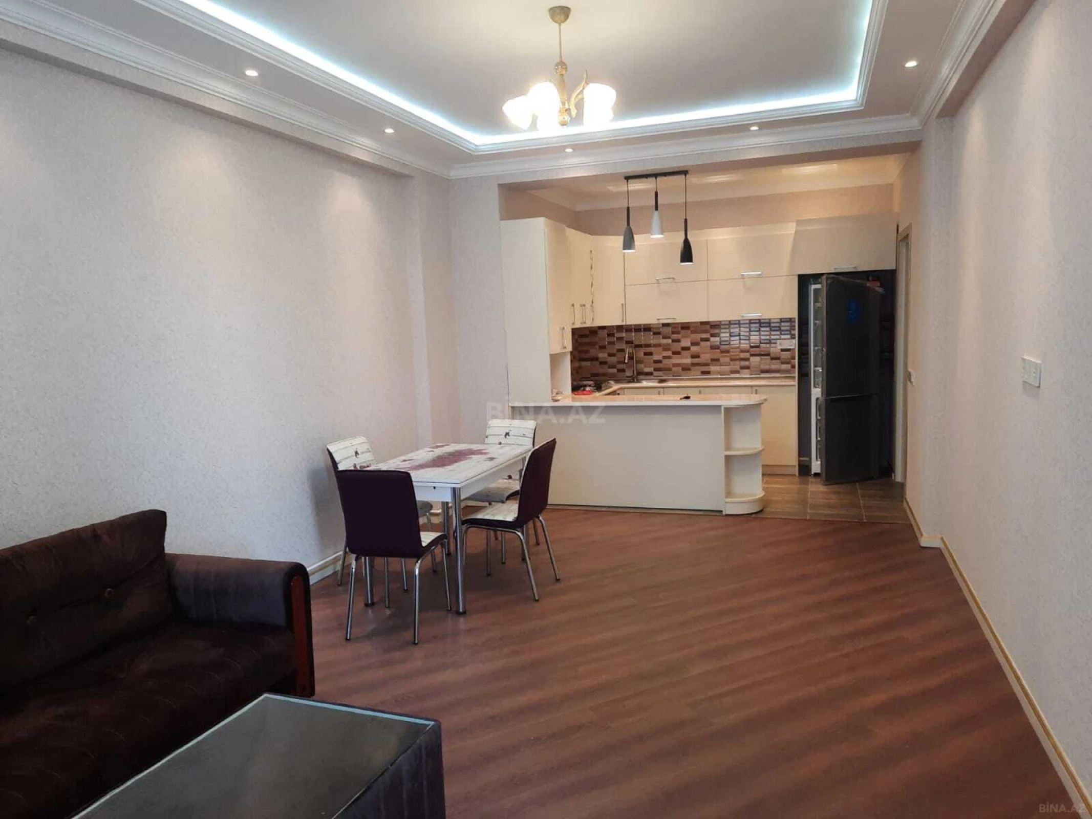 Kirayə verilir 3 otaqlı mənzil 115 m²
