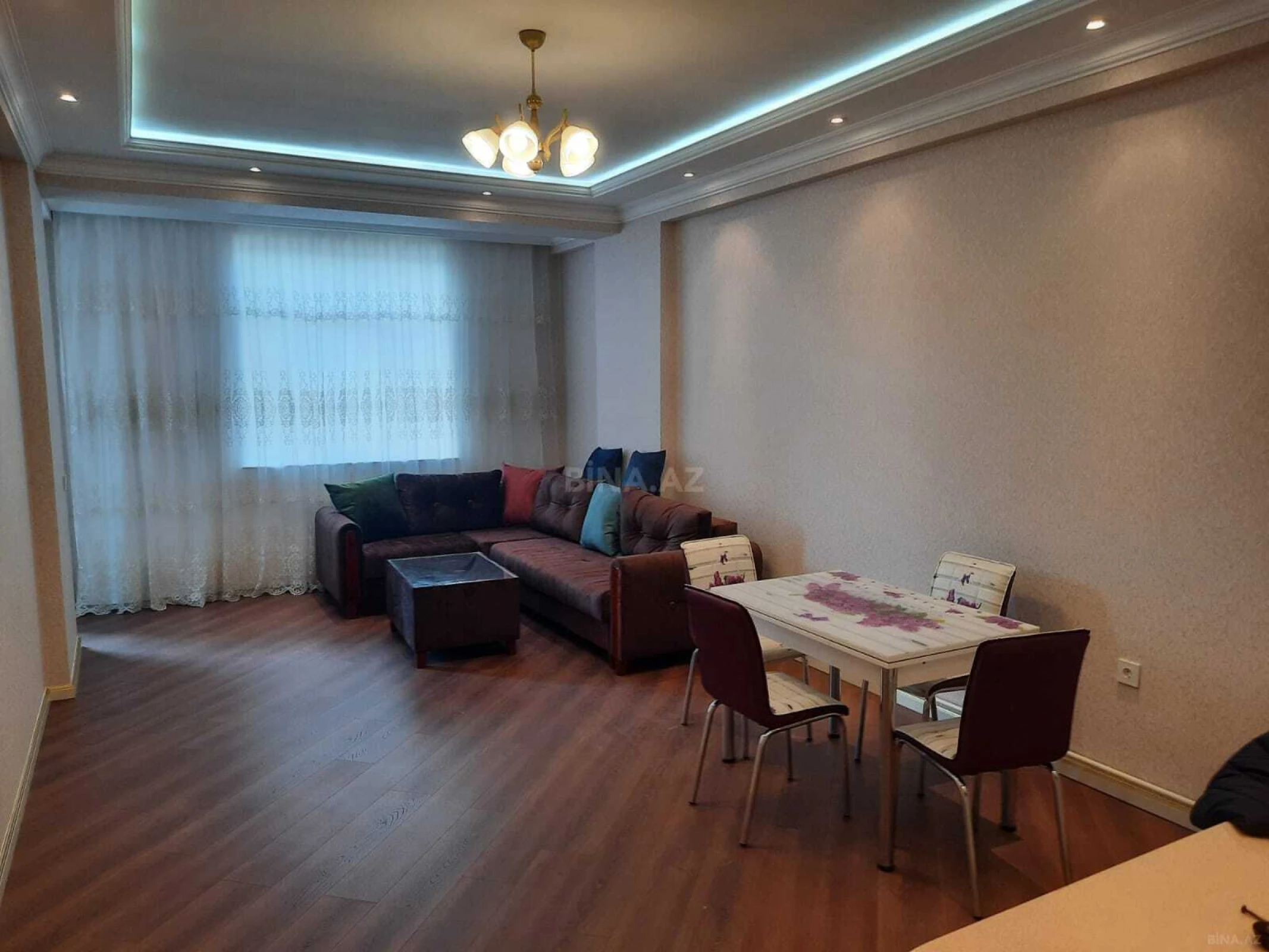 Kirayə verilir 3 otaqlı mənzil 115 m²