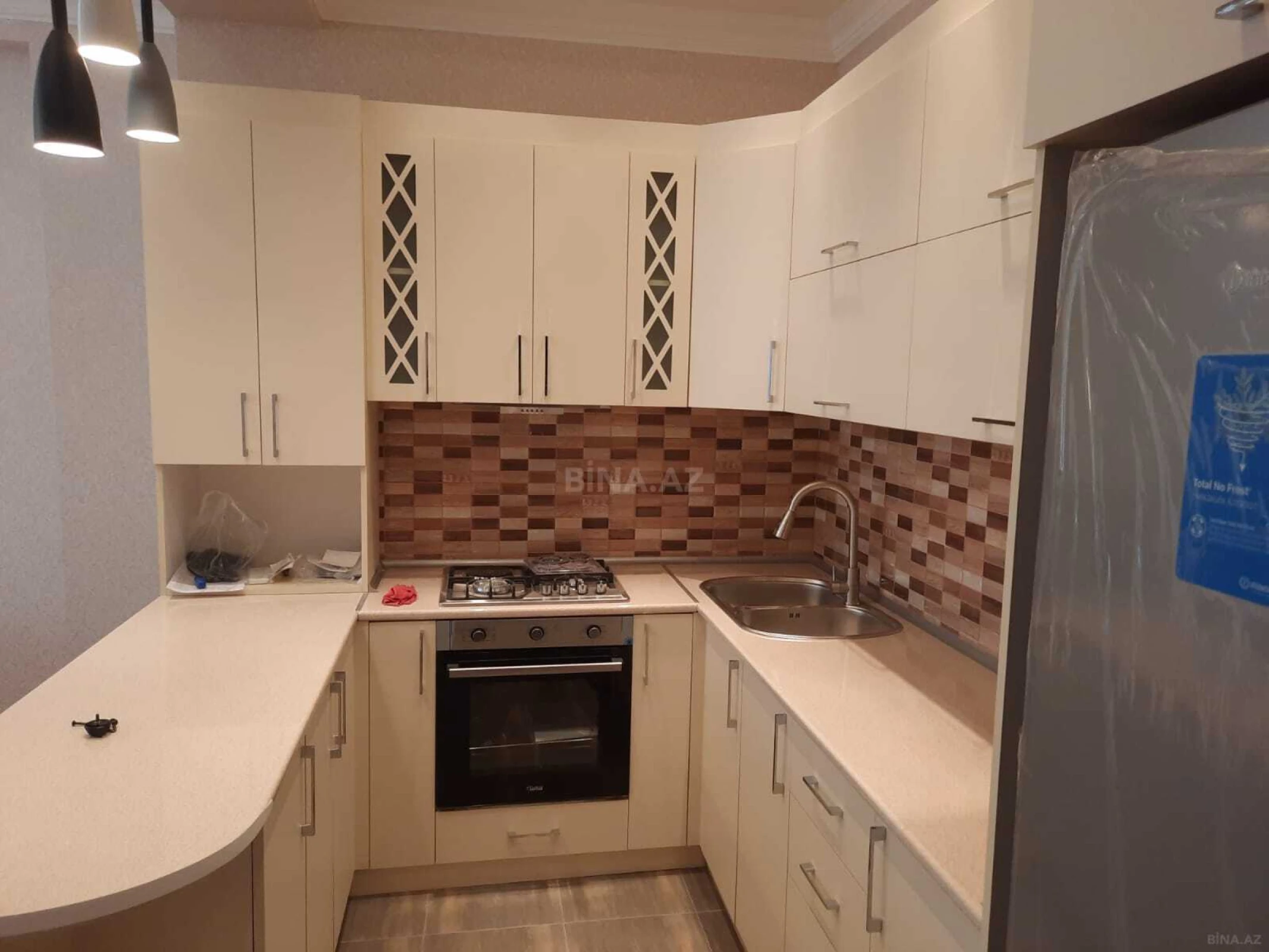 Kirayə verilir 3 otaqlı mənzil 115 m²