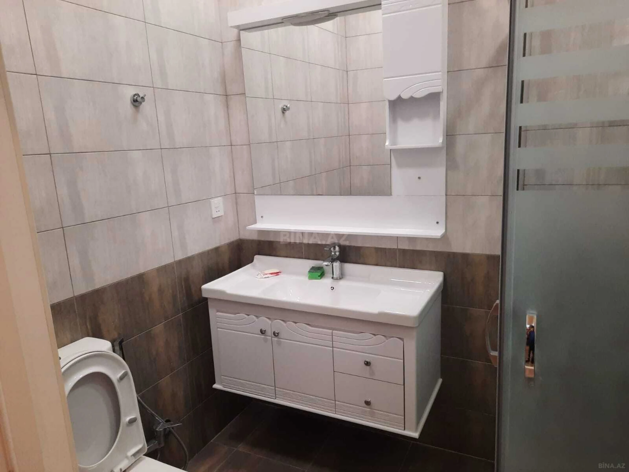 Kirayə verilir 3 otaqlı mənzil 115 m²