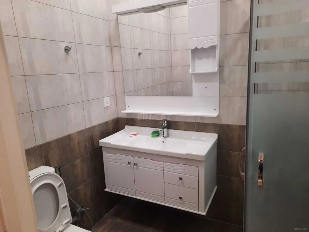 Kirayə verilir 3 otaqlı mənzil 115 m²