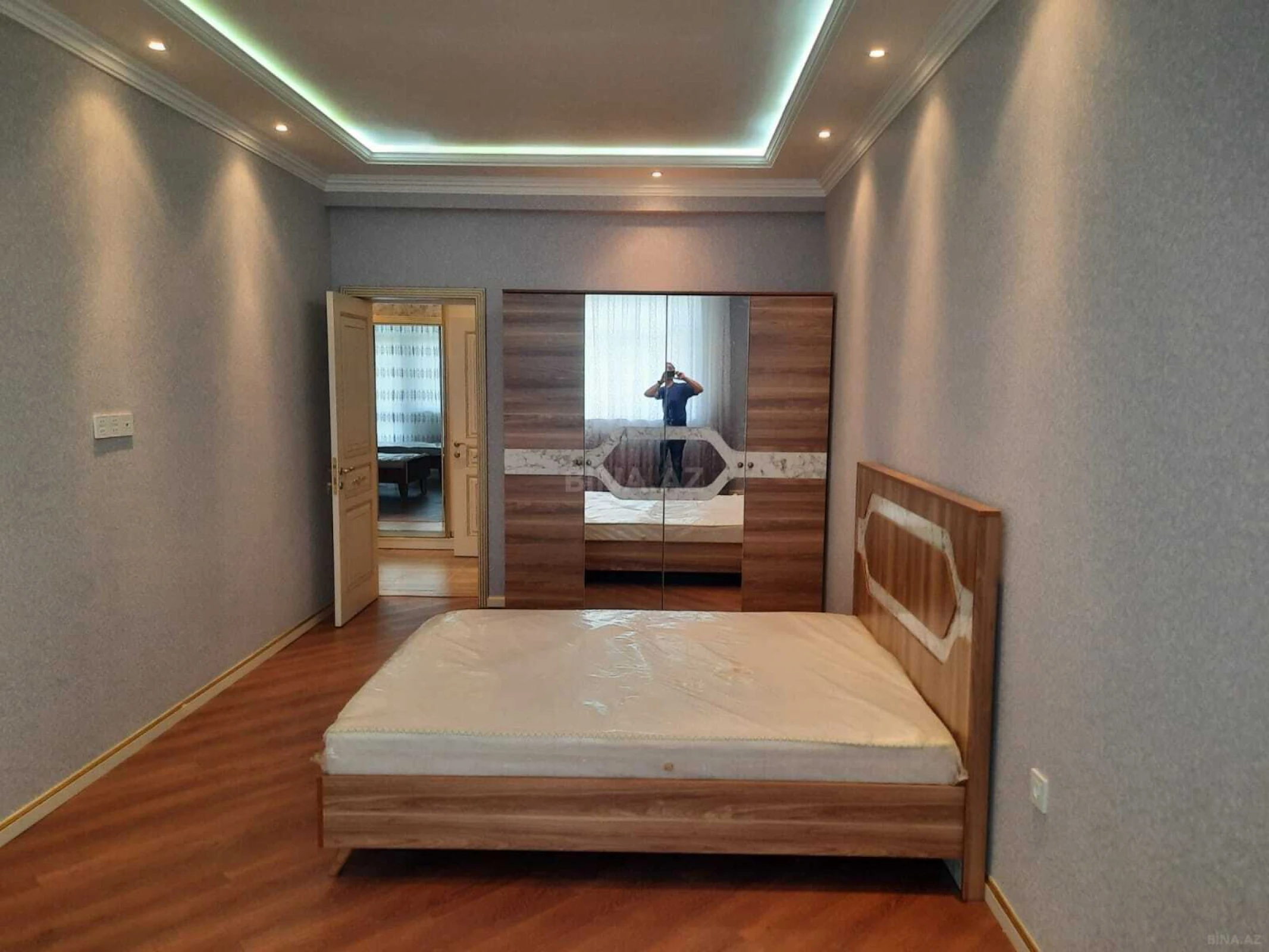 Kirayə verilir 3 otaqlı mənzil 115 m²