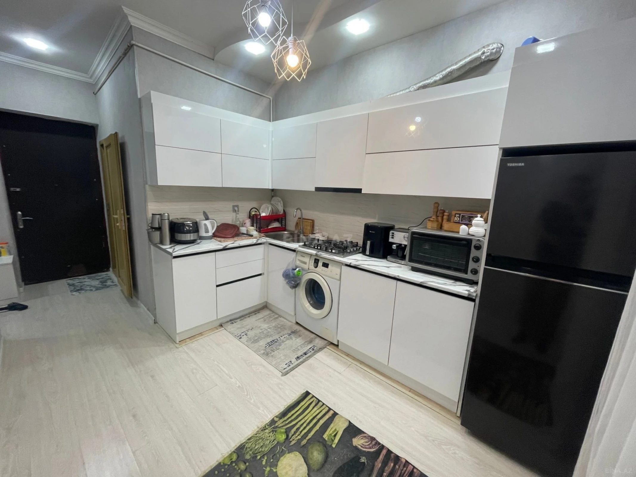 Kirayə verilir 2 otaqlı mənzil 75 m²