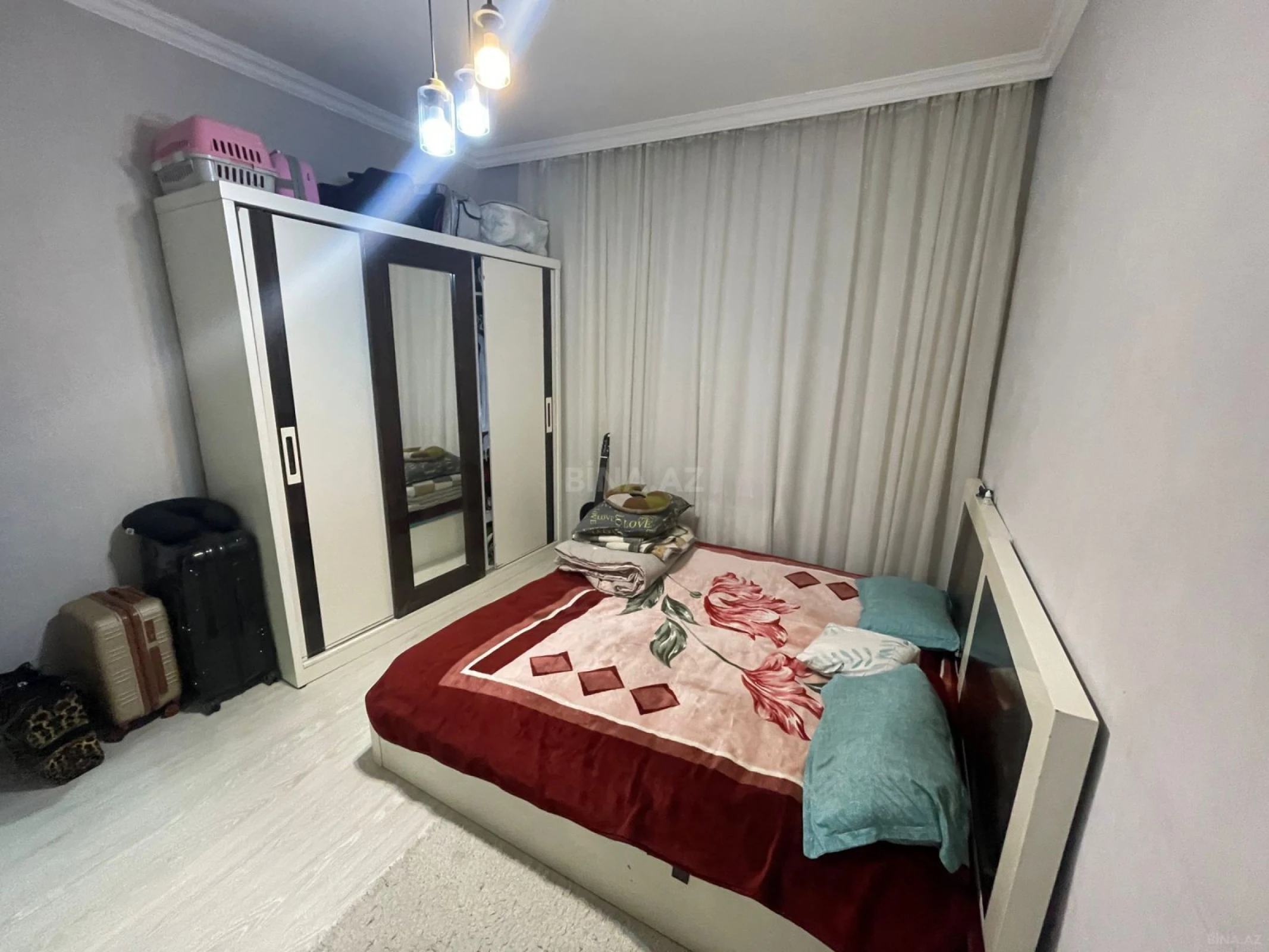Kirayə verilir 2 otaqlı mənzil 75 m²