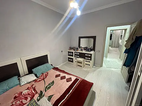 Kirayə verilir 2 otaqlı mənzil 75 m²