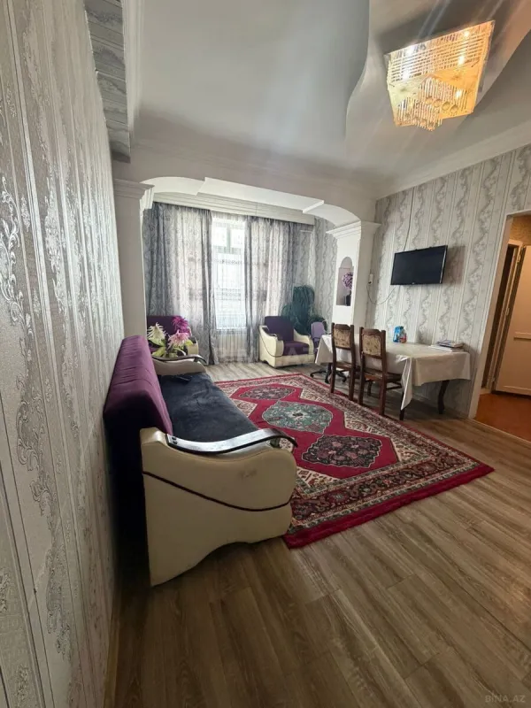 Satılır 2 otaqlı mənzil 70 m²