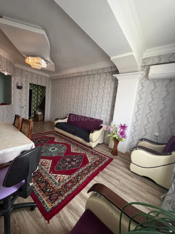 Satılır 2 otaqlı mənzil 70 m²