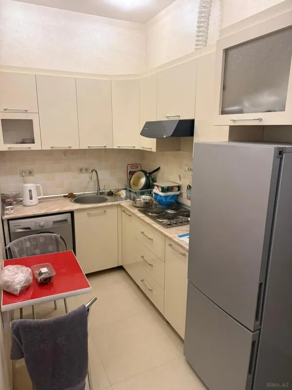 Kirayə verilir 2 otaqlı mənzil 55 m²