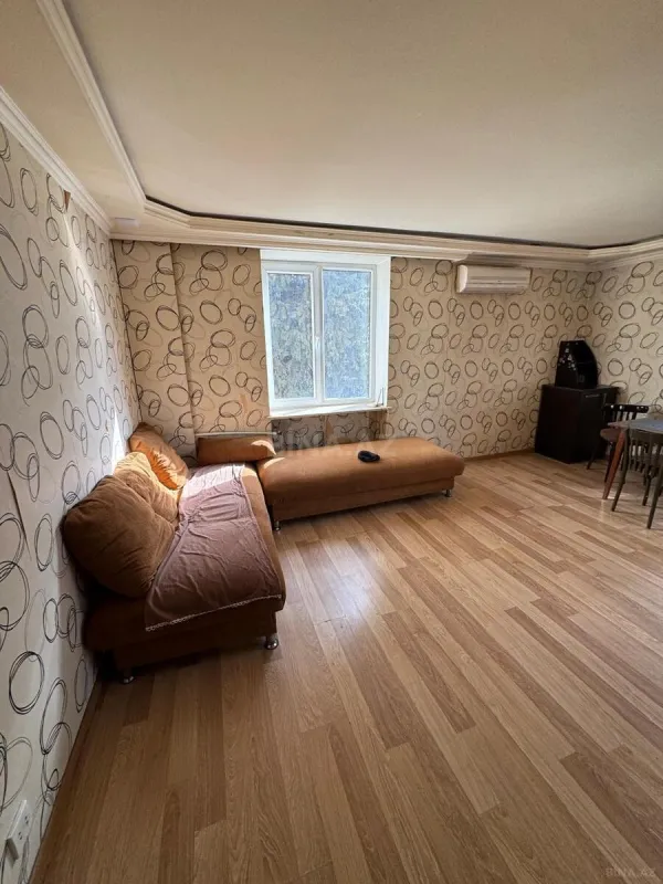 Kirayə verilir 2 otaqlı mənzil 40 m²