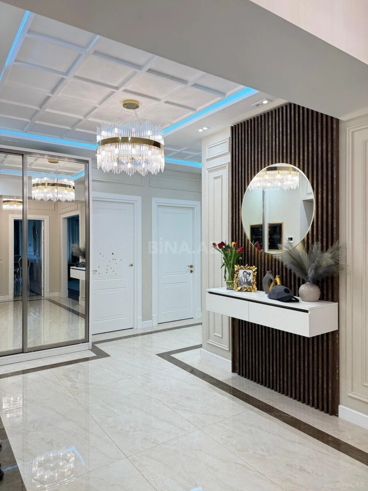 Satılır 4 otaqlı mənzil 155 m²