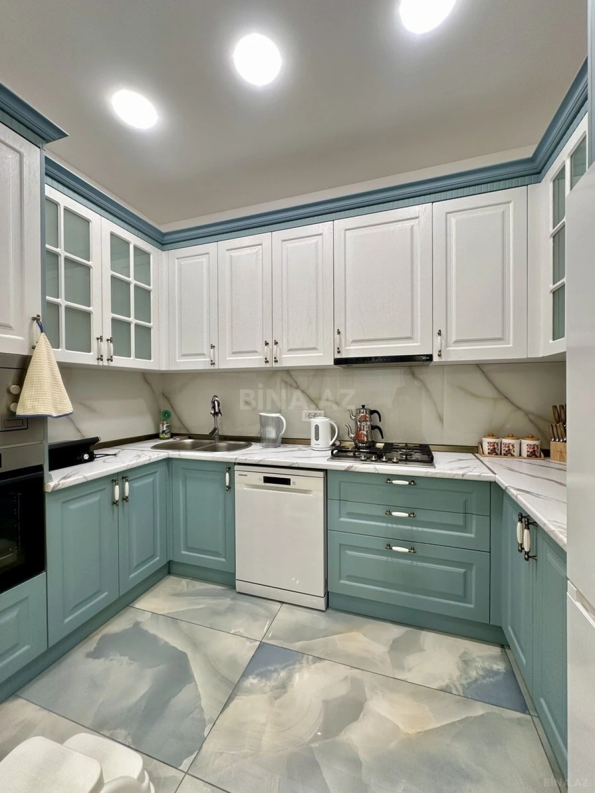 Satılır 3 otaqlı mənzil 95 m²