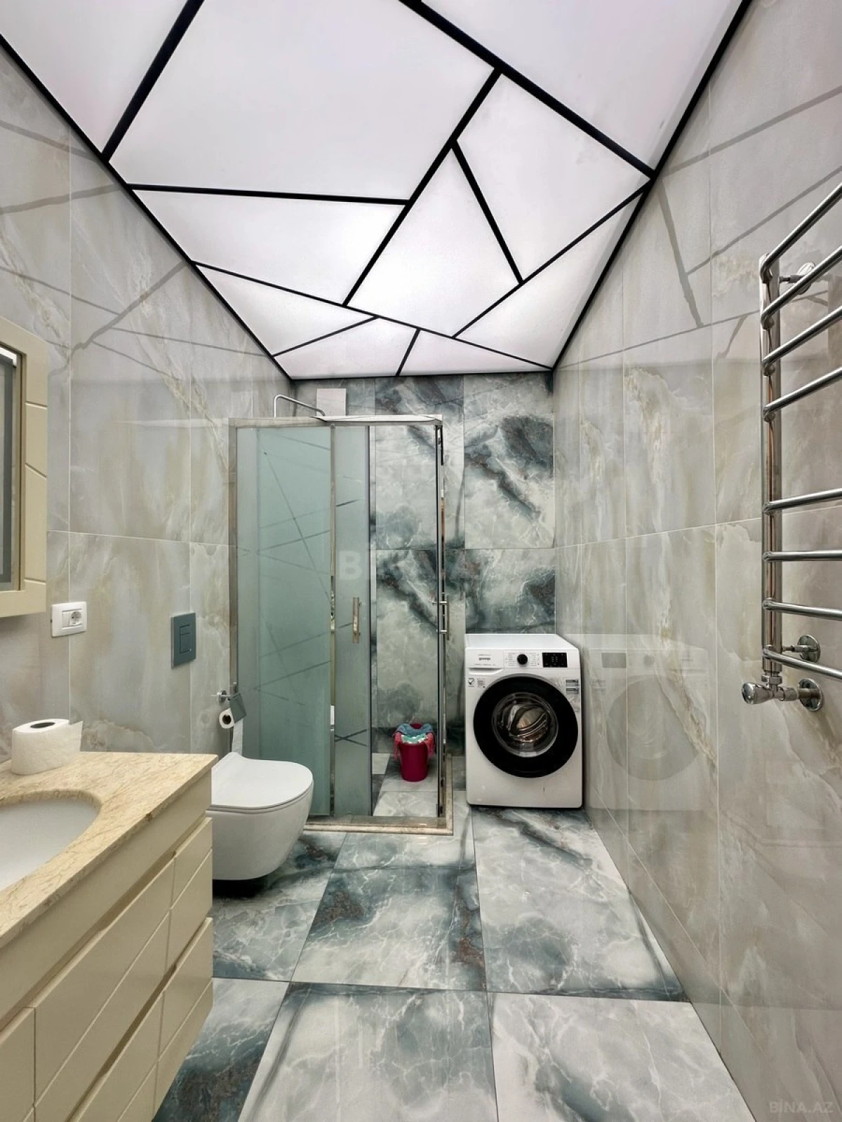 Satılır 3 otaqlı mənzil 95 m²