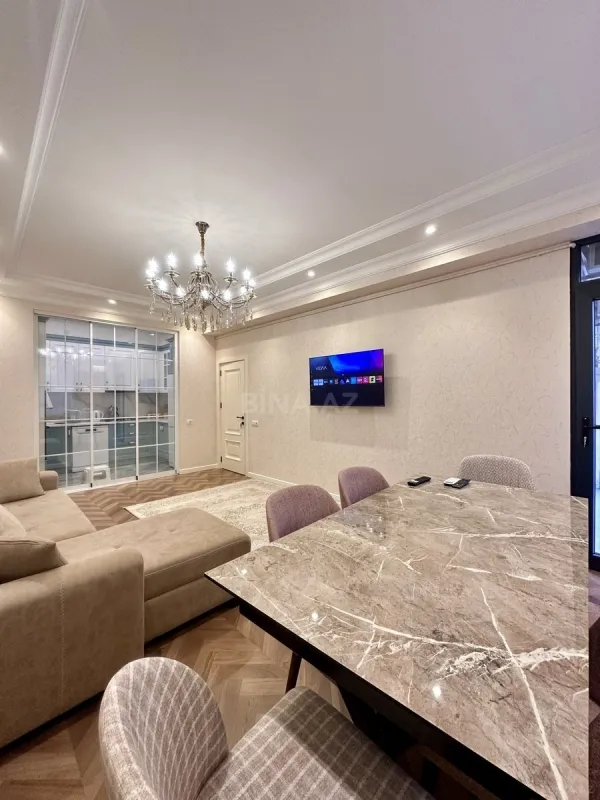 Satılır 3 otaqlı mənzil 95 m²