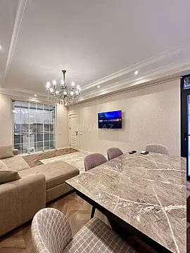Satılır 3 otaqlı mənzil 95 m²