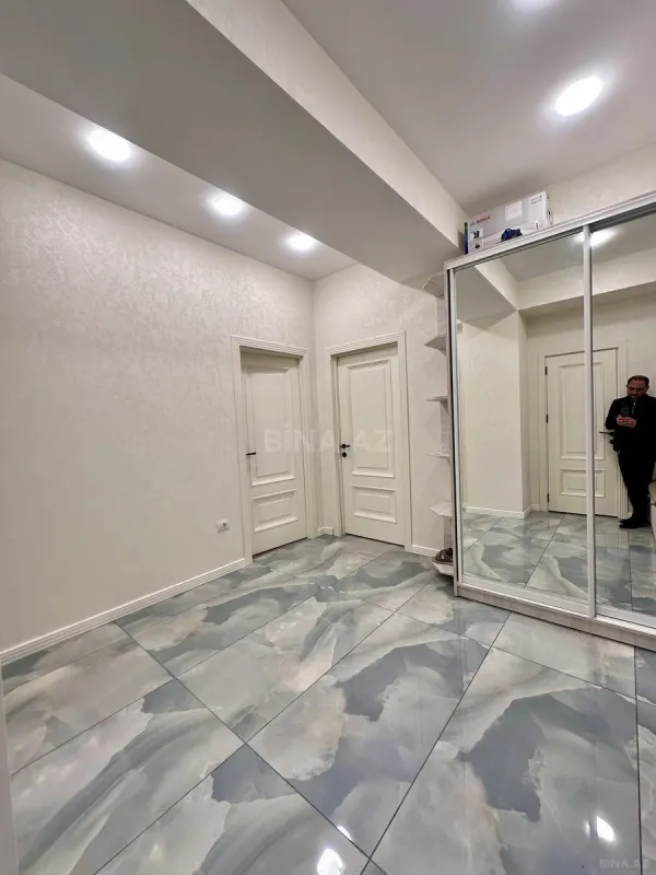 Satılır 3 otaqlı mənzil 95 m²