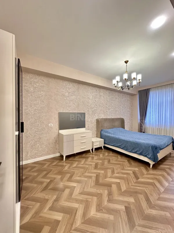 Satılır 3 otaqlı mənzil 95 m²