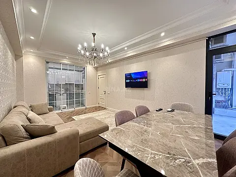 Satılır 3 otaqlı mənzil 95 m²