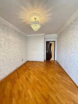 Satılır 2 otaqlı mənzil 61 m²