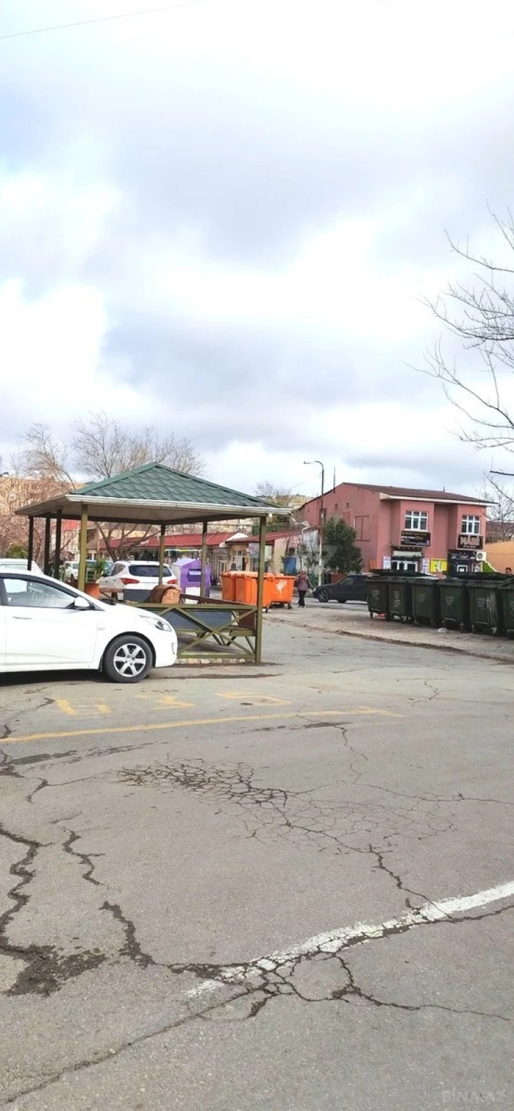 Satılır 3 otaqlı mənzil 75 m²