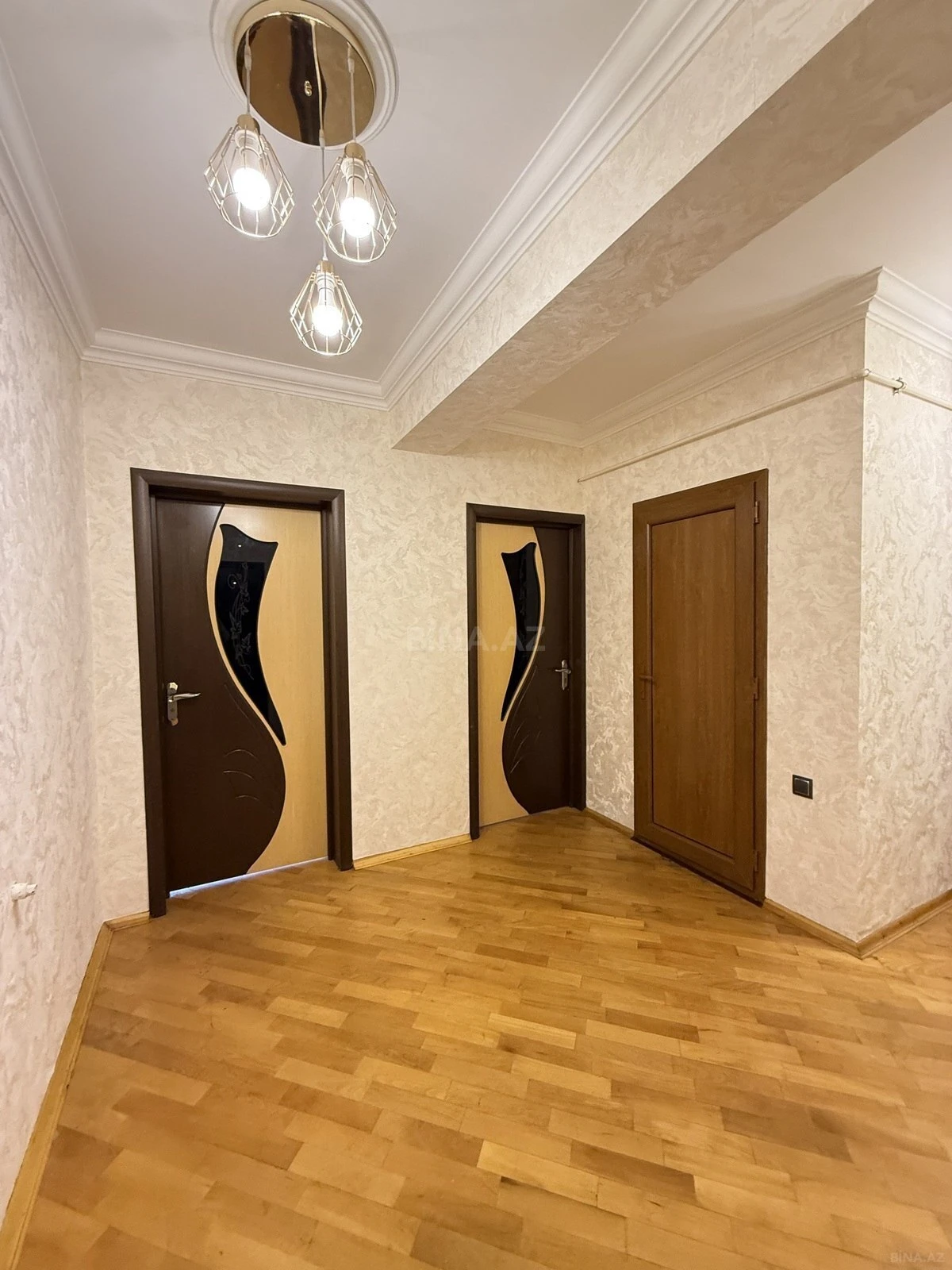 Satılır 2 otaqlı mənzil 62 m²