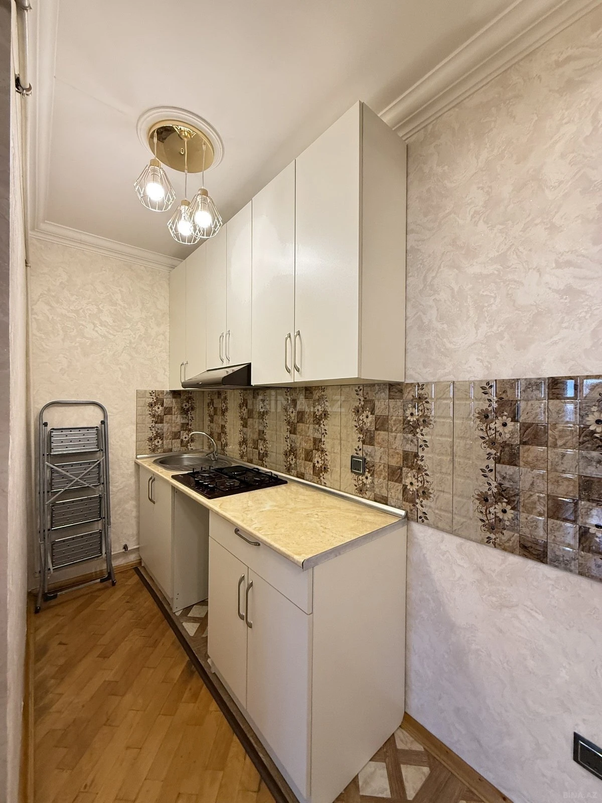 Satılır 2 otaqlı mənzil 62 m²