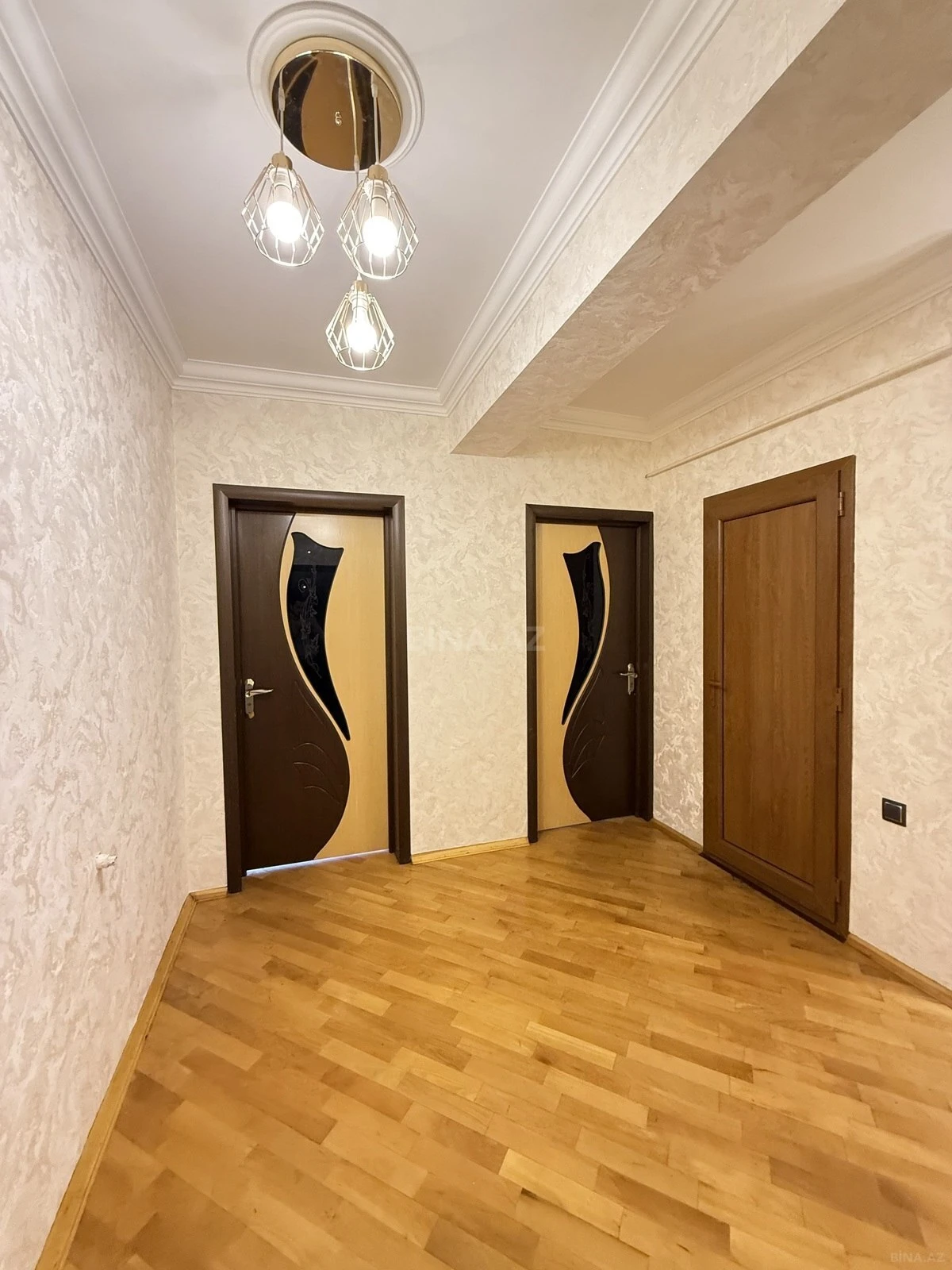 Satılır 2 otaqlı mənzil 62 m²