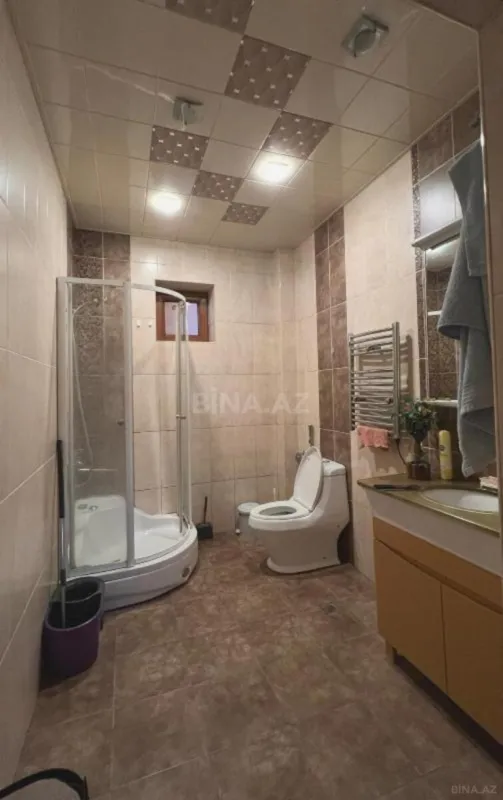 Satılır 7 otaqlı həyət evi 330 m²
