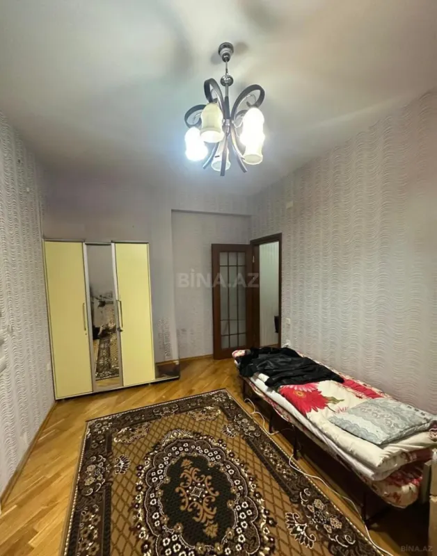 Satılır 2 otaqlı mənzil 90 m²