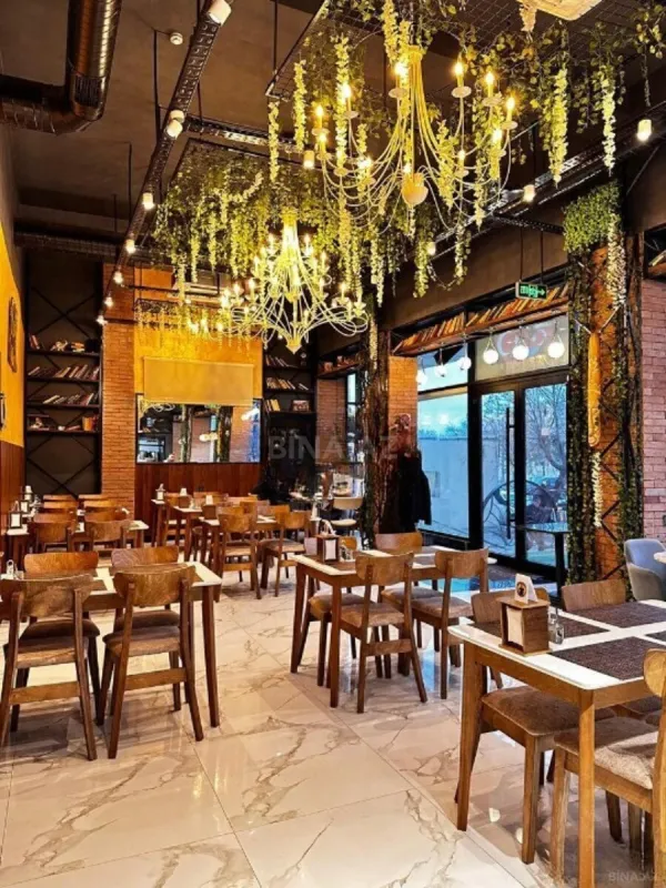 Kirayə verilir obyekt 160 m²