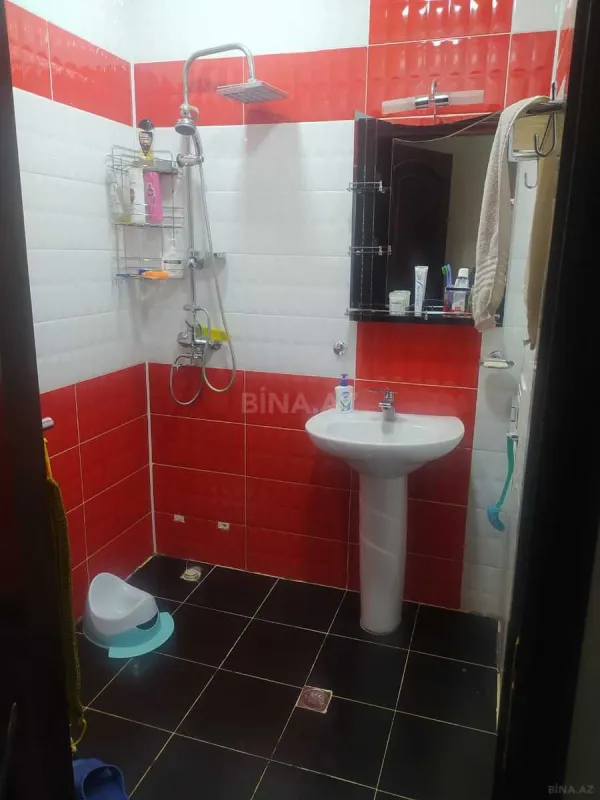 Satılır 2 otaqlı mənzil 70 m²