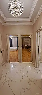 Kirayə verilir 2 otaqlı mənzil 65 m²