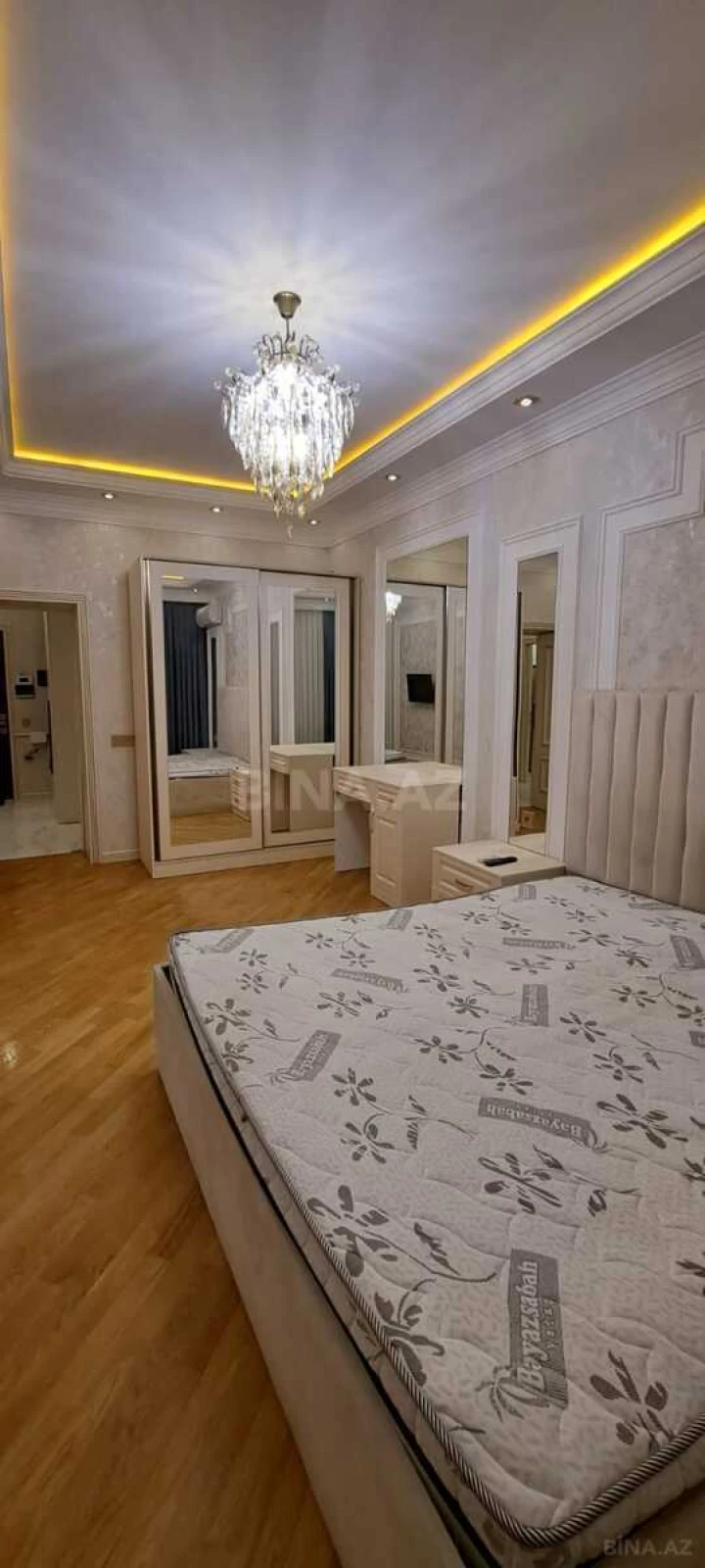 Kirayə verilir 2 otaqlı mənzil 65 m²