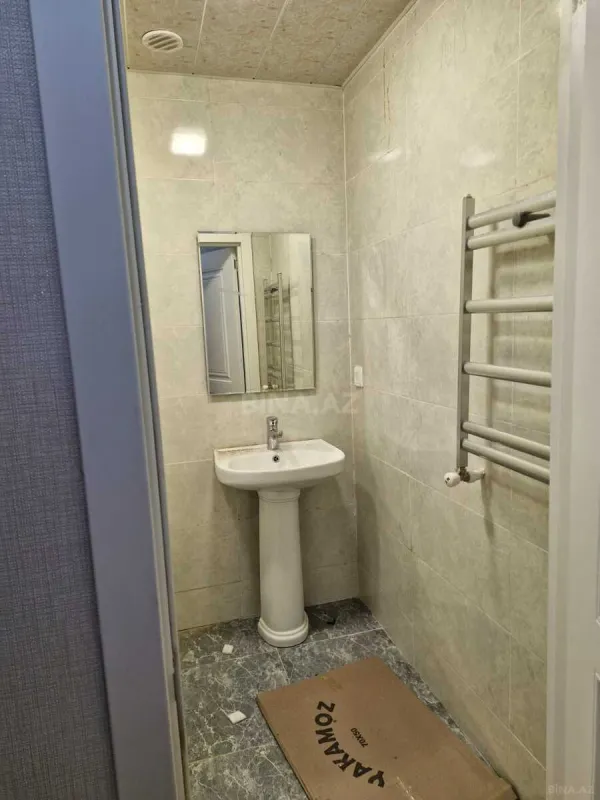 Kirayə verilir 2 otaqlı mənzil 90 m²