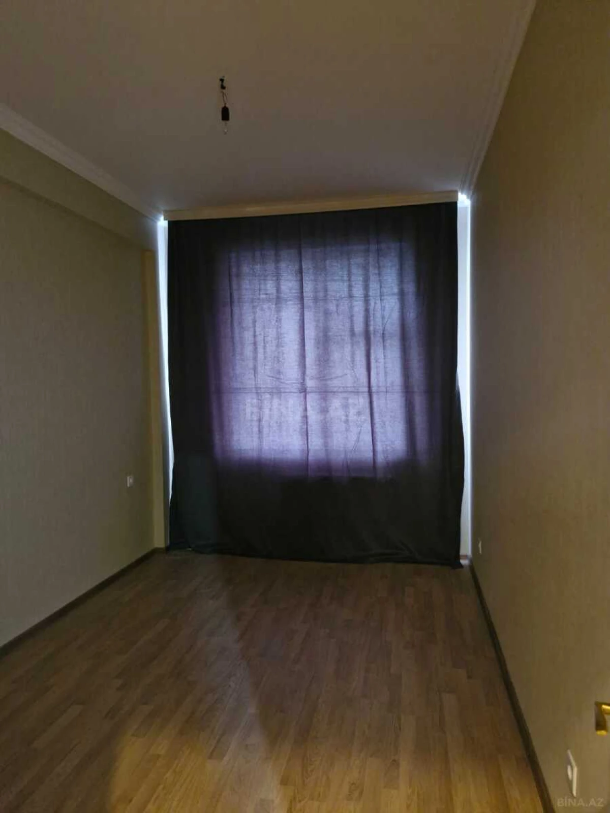 Kirayə verilir 2 otaqlı mənzil 90 m²