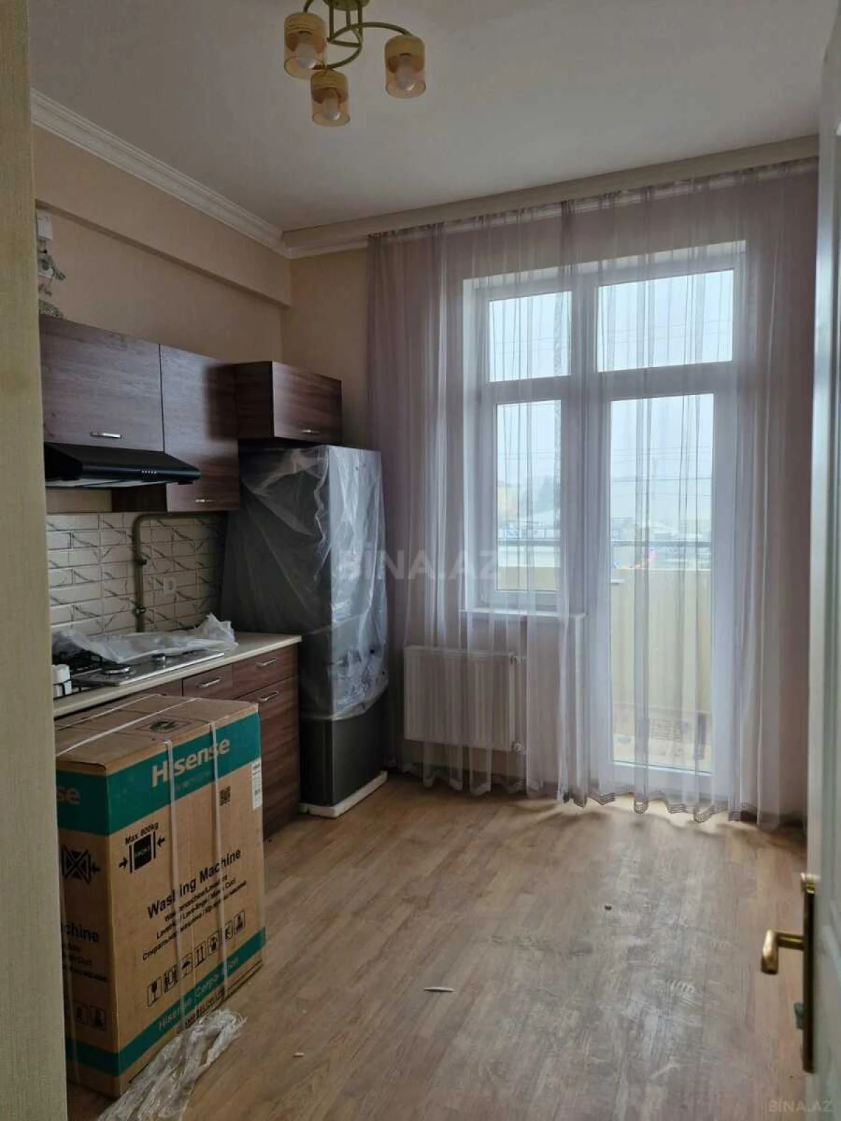Kirayə verilir 2 otaqlı mənzil 90 m²