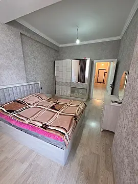 Kirayə verilir 2 otaqlı mənzil 78 m²