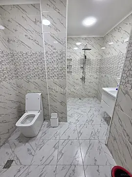 Kirayə verilir 2 otaqlı mənzil 78 m²