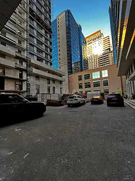 Satılır 4 otaqlı mənzil 180 m²