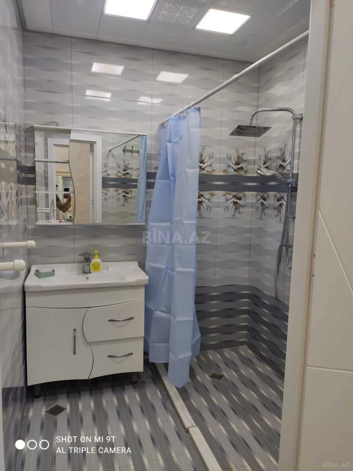 Kirayə verilir 3 otaqlı mənzil 99 m²